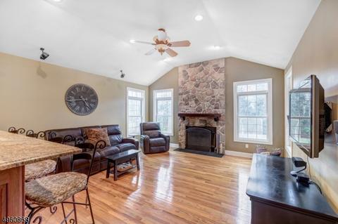 4 Beech Ave, Madison, NJ 07940 photo 3