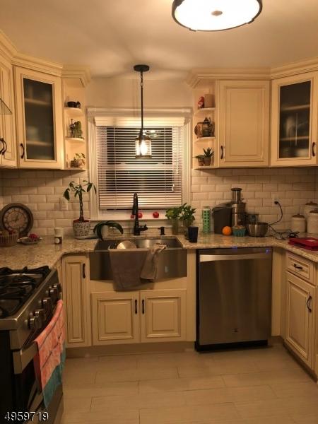 105 Berkeley Ave, Bloomfield, NJ 07003 photo 7