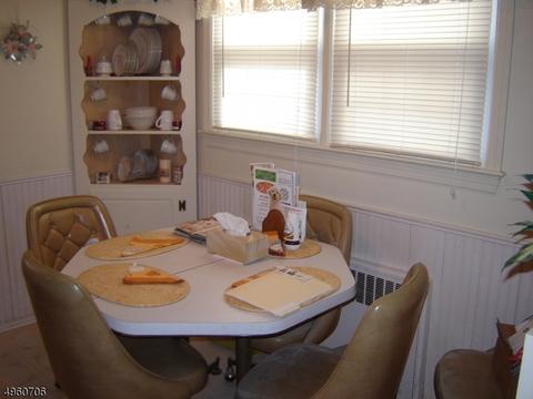 102 Linden Rd, Wayne, NJ 07470 photo 6