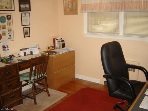 102 Linden Rd, Wayne, NJ 07470 photo 9