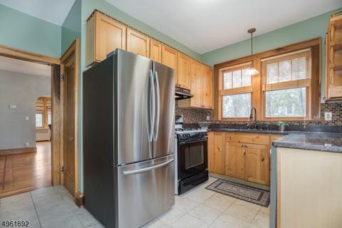 3 Beechwood Dr, Wayne, NJ 07470 photo 5