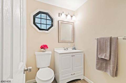 51 Smithfield Dr, Springfield, NJ 07081 photo 6