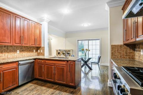 5 Bedford Rd, Summit, NJ 07901 photo 6