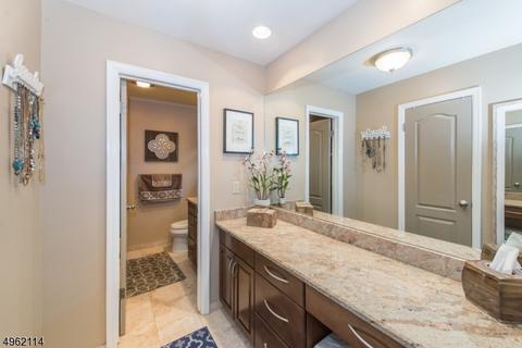 11 Reston Rd, Wayne, NJ 07470 photo 14