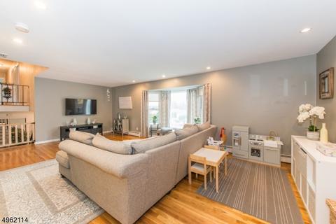 11 Reston Rd, Wayne, NJ 07470 photo 8