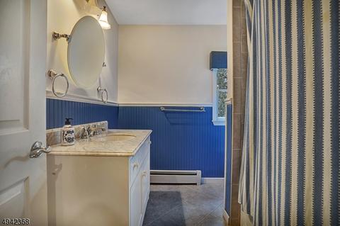 148 E Springbrook Dr, Gillette, NJ 07933 photo 17