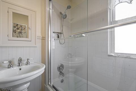 403 Sharp St, Hackettstown, NJ 07840 photo 20