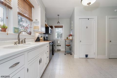403 Sharp St, Hackettstown, NJ 07840 photo 19