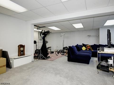 57 Chandler Dr, Wayne, NJ 07470 photo 20