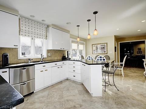 57 Chandler Dr, Wayne, NJ 07470 photo 10