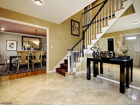 57 Chandler Dr, Wayne, NJ 07470 photo 3