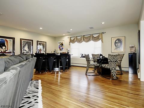 57 Chandler Dr, Wayne, NJ 07470 photo 4