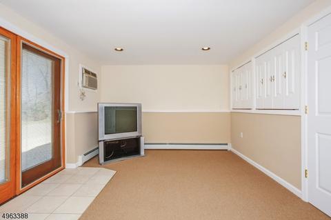 19 Pelham Rd, Wayne, NJ 07470 photo 18