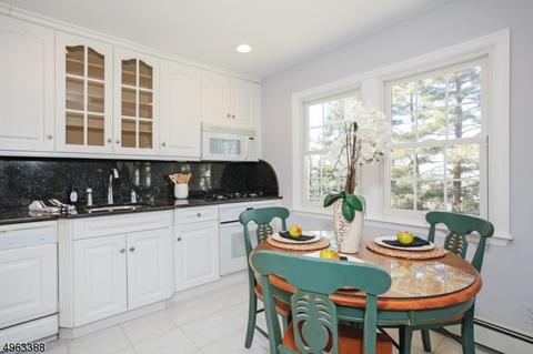 19 Pelham Rd, Wayne, NJ 07470 photo 9
