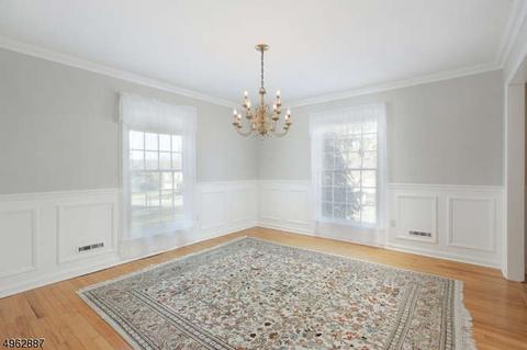 25 Phoenix Dr, Mendham, NJ 07945 photo 4