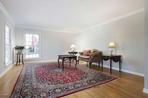 25 Phoenix Dr, Mendham, NJ 07945 photo 3