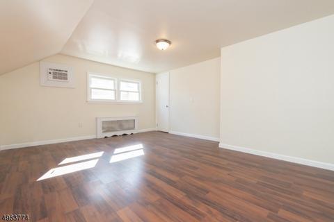 411 Parker Ave, Hackensack, NJ 07601 photo 8