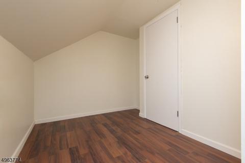 411 Parker Ave, Hackensack, NJ 07601 photo 9