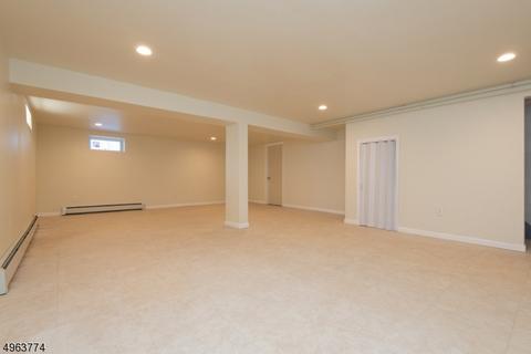 411 Parker Ave, Hackensack, NJ 07601 photo 13