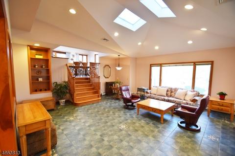 30 Sequoia Pl, Wayne, NJ 07470 photo 6