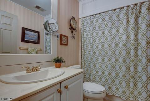 7 Summer Hill Rd, Wayne, NJ 07470 photo 17