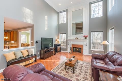 8 Stratton Ct, Hackettstown, NJ 07840 photo 6