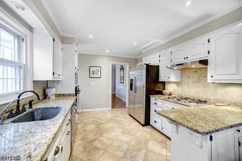 64 Druid Hill Rd, Summit, NJ 07901 photo 11