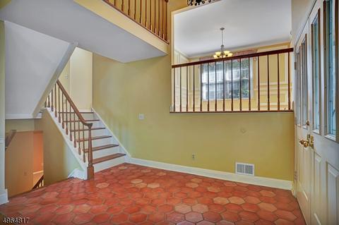 2 Lockhaven Ct, Bedminster, NJ 07921 photo 4