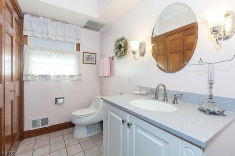 30 Sloping Hill Ter, Wayne, NJ 07470 photo 11