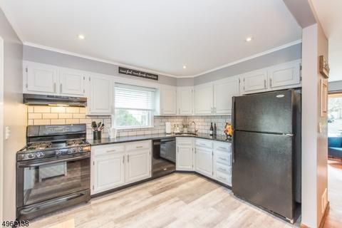 12 Fairview Ter, Wayne, NJ 07470 photo 8