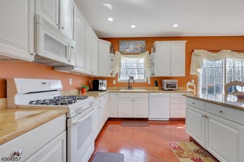 94 Summer Hill Rd, Wayne, NJ 07470 photo 11