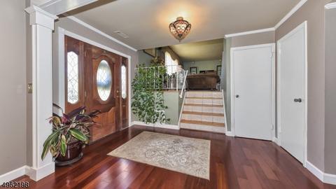 12 Allison Ct, Wayne, NJ 07470 photo 2