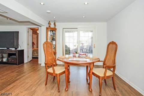 42 Rolling Hills Dr, Wayne, NJ 07470 photo 19
