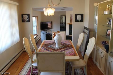 54 Hurst Ter, Wayne, NJ 07470 photo 11