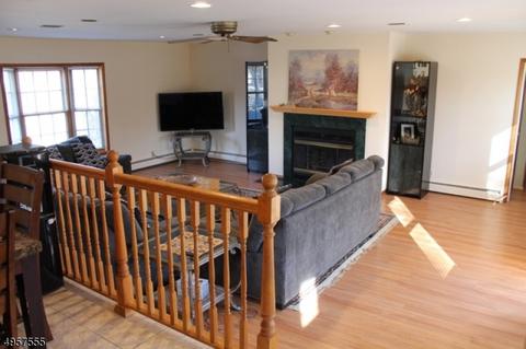 54 Hurst Ter, Wayne, NJ 07470 photo 7