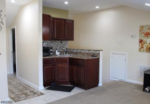 54 Hurst Ter, Wayne, NJ 07470 photo 17