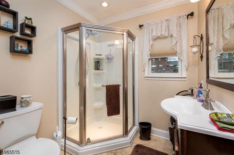 55 Lance Dr, Clark, NJ 07066 photo 10