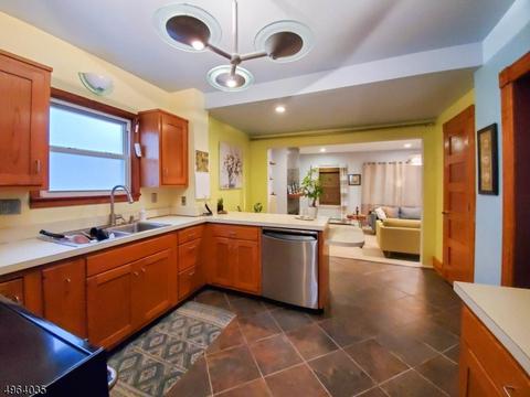 86 Baker Ave, Dover, NJ 07801 photo 9