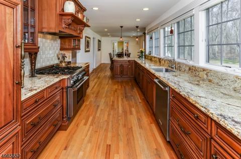 38 Drake Rd, Mendham, NJ 07945 photo 5