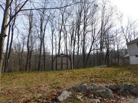 3 E Pine St, Highland Lakes, NJ 07422 photo 3