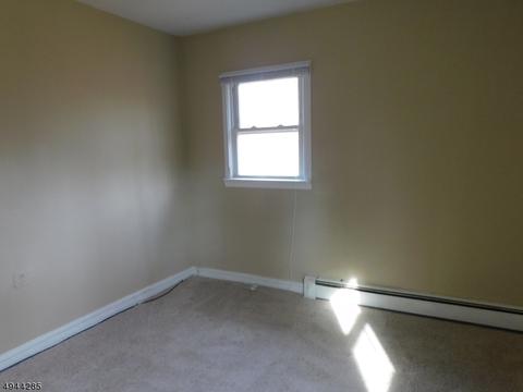 3 E Pine St, Highland Lakes, NJ 07422 photo 11