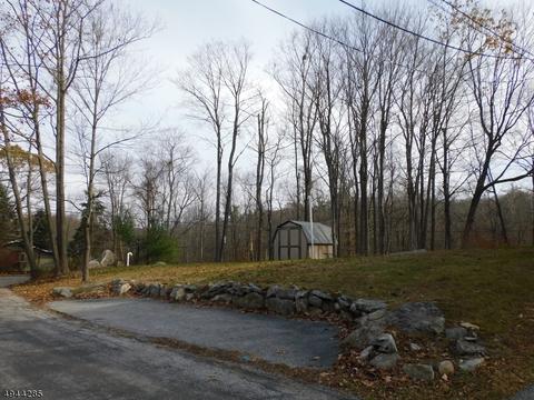 3 E Pine St, Highland Lakes, NJ 07422 photo 23