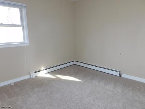 3 E Pine St, Highland Lakes, NJ 07422 photo 14