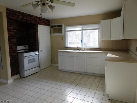 3 E Pine St, Highland Lakes, NJ 07422 photo 18