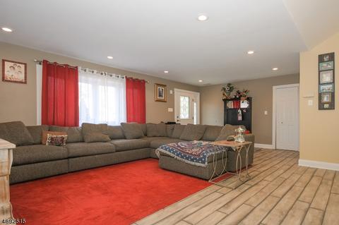 11 Leonard Ter, Wayne, NJ 07470 photo 2