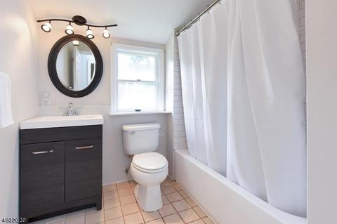 12 Macgregor Ct, Waldwick, NJ 07463 photo 22