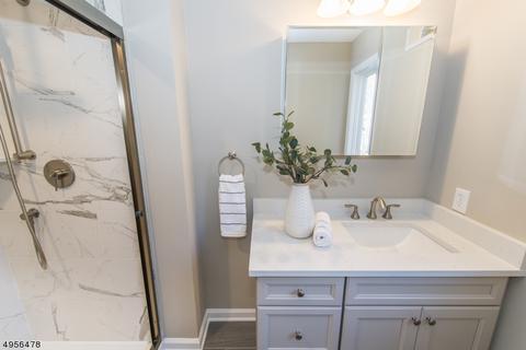 9 Hansen Pl, Wayne, NJ 07470 photo 14