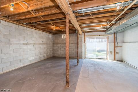 9 Hansen Pl, Wayne, NJ 07470 photo 17