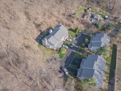 9 Hansen Pl, Wayne, NJ 07470 photo 1