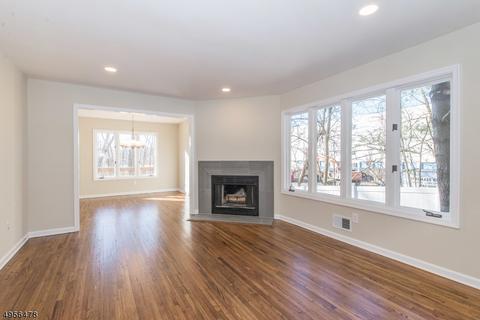 9 Hansen Pl, Wayne, NJ 07470 photo 4